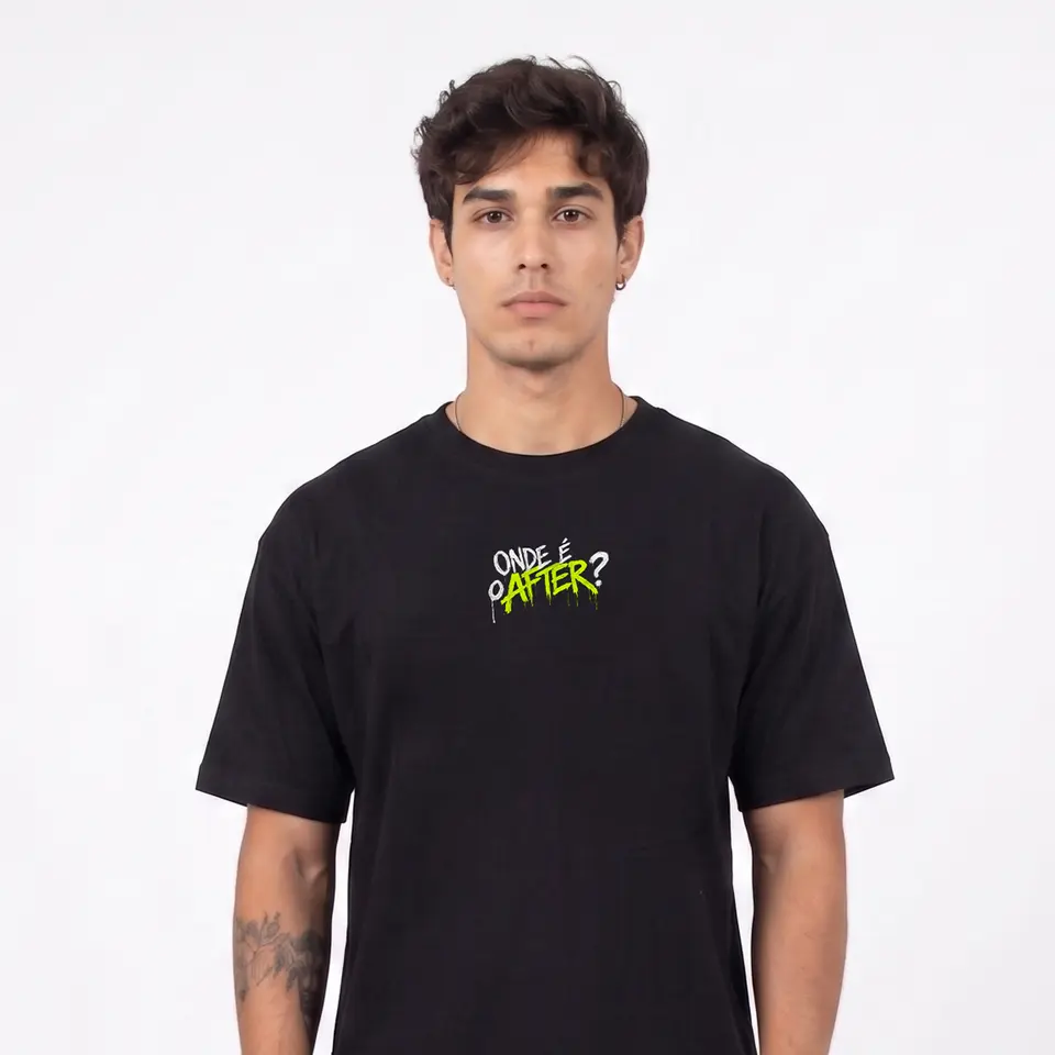 Camiseta Oversized Onde é o After ET — outra vista