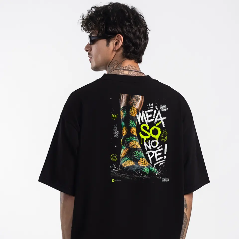 Camiseta Oversized Meia só no pé — foto principal